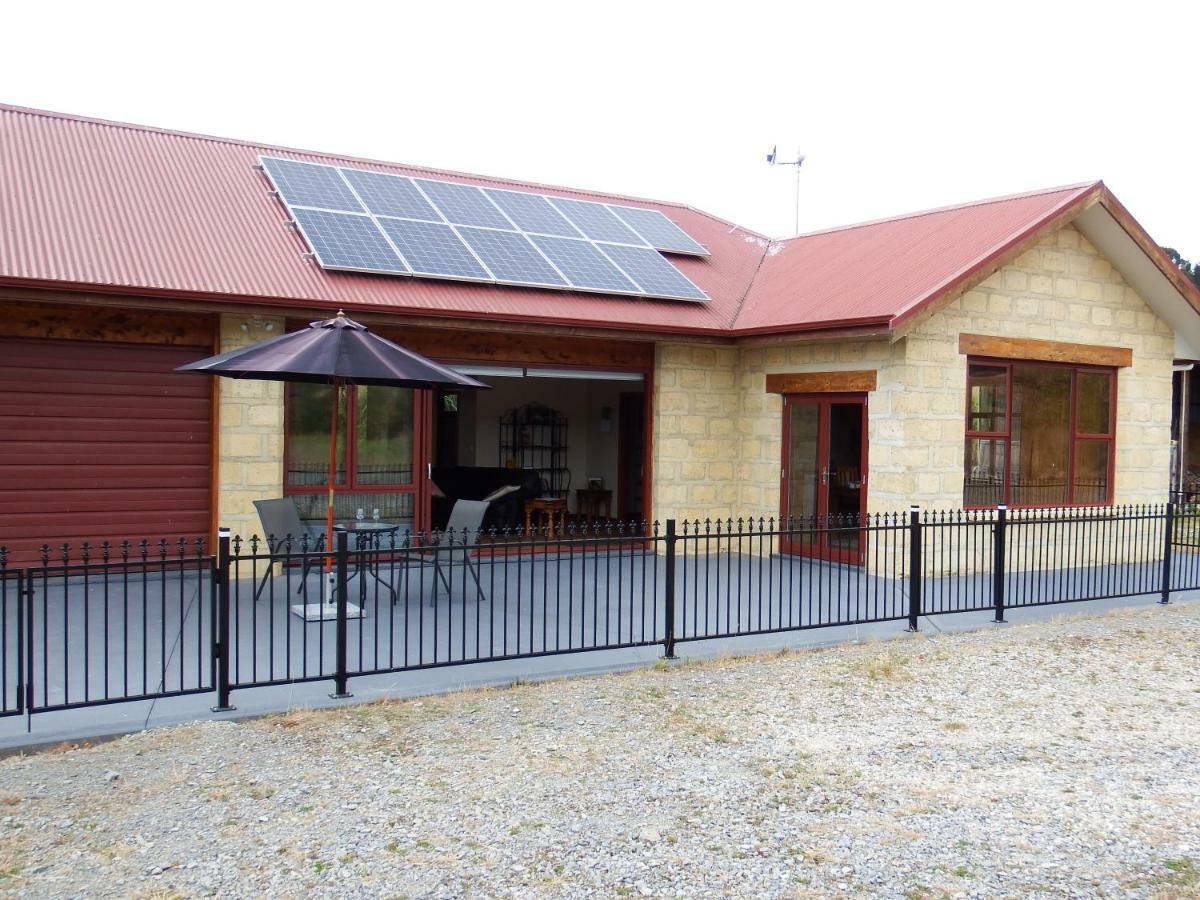 Mahana Farm Cottage Zewnętrze zdjęcie